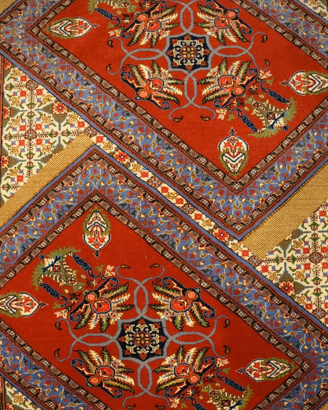 Persian Handmade Wool Rugs - 3'x5' (100x150 cm) - Image 3