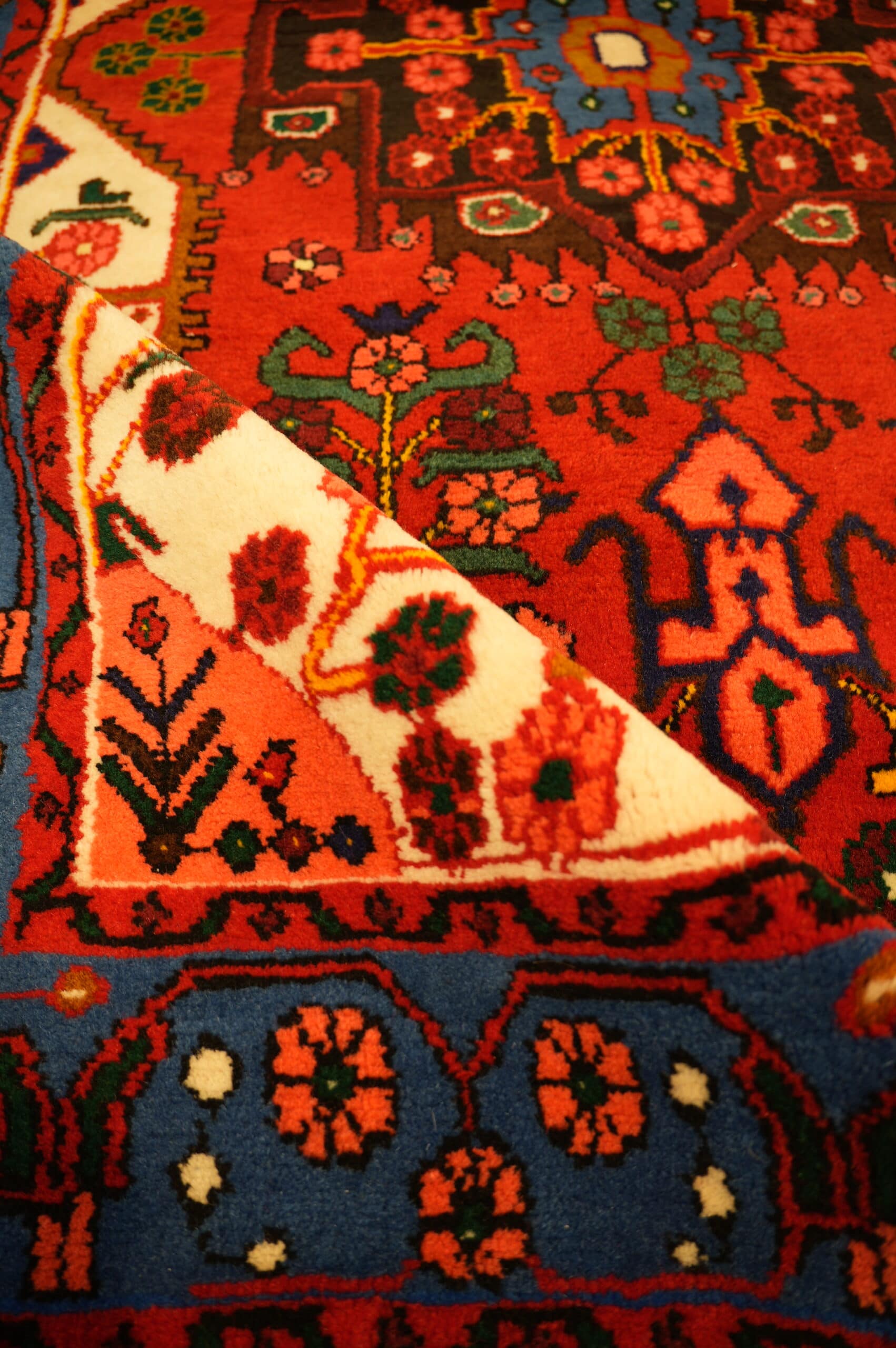 Persian Hand-Made Wool Rug 5'x8' No.6
