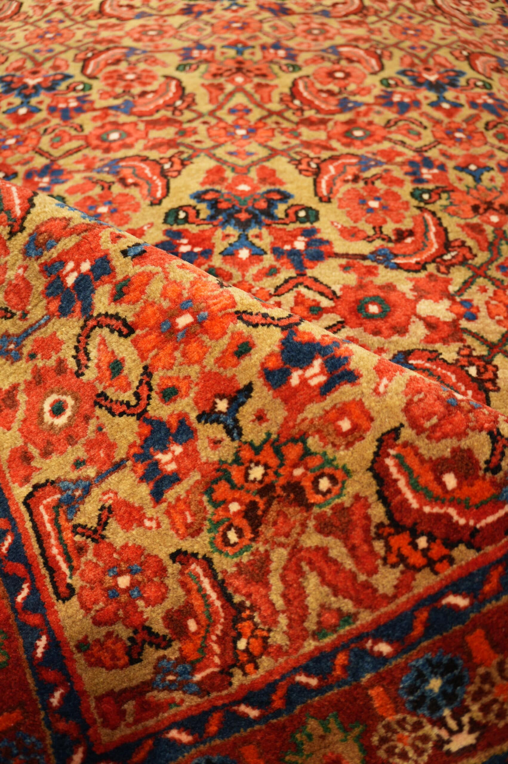 Persian Hand-Made Wool Rug 5'x8' No.10
