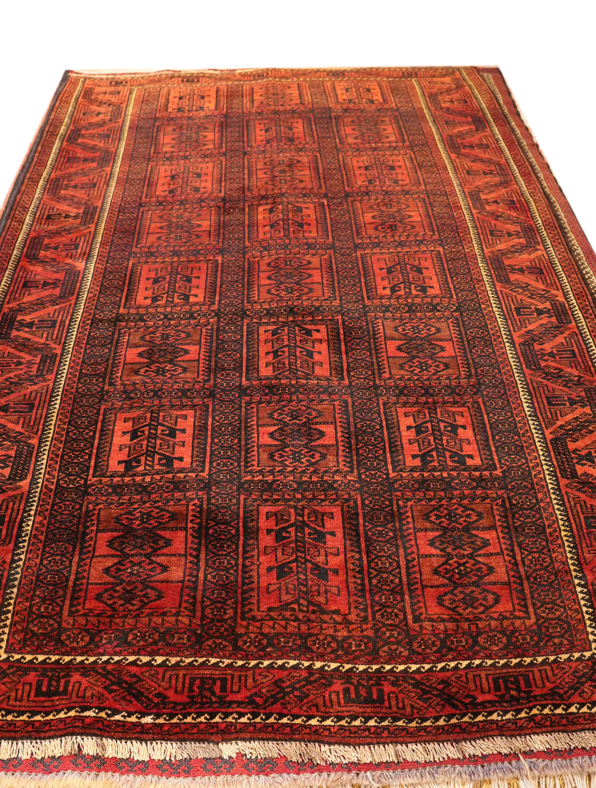 Persian Hand-Made Wool Rug 5'x8' No.9